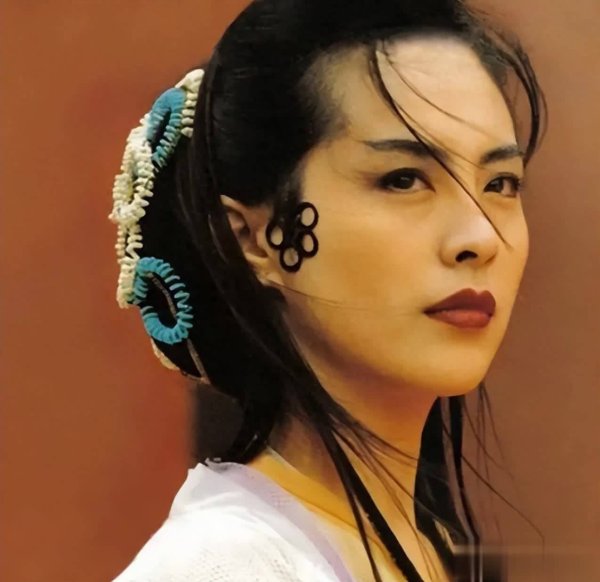 盈配资 王晶曝王祖贤退圈内幕：一句男方“重话”终结黄金时代！