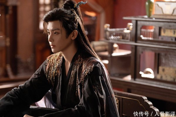 翻翻配资 《入青云》：温泉吻展示炙热真诚的爱，喊我、骗我、爱我三段封神